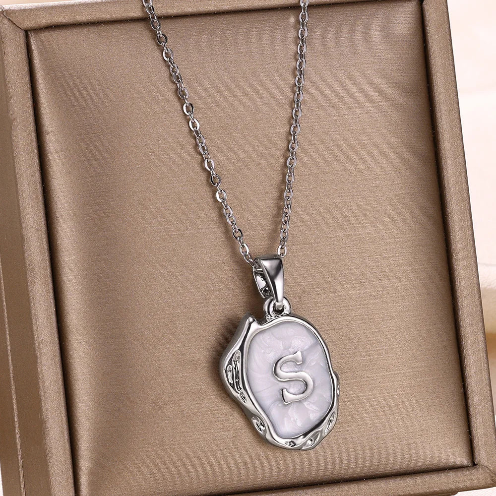 Collier Choker Femme avec Pendentif Lettre Initiale A-Z – Collier à Goutte d'Huile, Cadeau de Noël Élégant